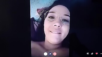 Mujer Madura De España Hace Mamada En La Webcam