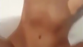 18+ Amatör Genç Gerçek Bir Amatör Tarafından Beceriliyor