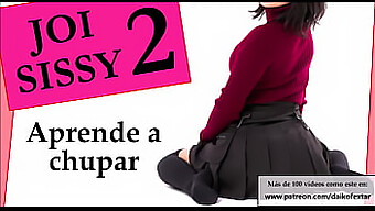 Sissy Apprend À Sucer Et Utiliser Un Gode-Ceinture En Espagnol