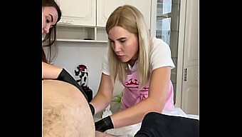 A Hot Blonde Gets A Real Experience During A Shaving Lesson