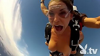 Playboy Eksklusivt: Skydiving Med Txxx.Com-Medlemmer