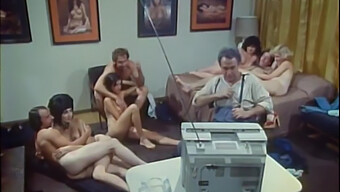 Hairy Vintage Orgy: Fucking To The Max