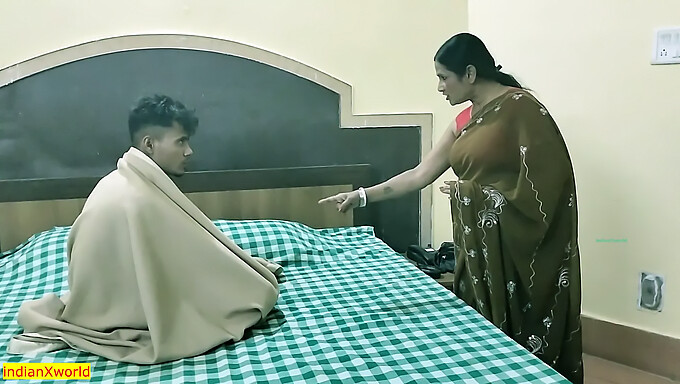 Belle-Mère Indienne Aux Gros Seins Se Salit Avec Le Cul De Son Beau-Fils